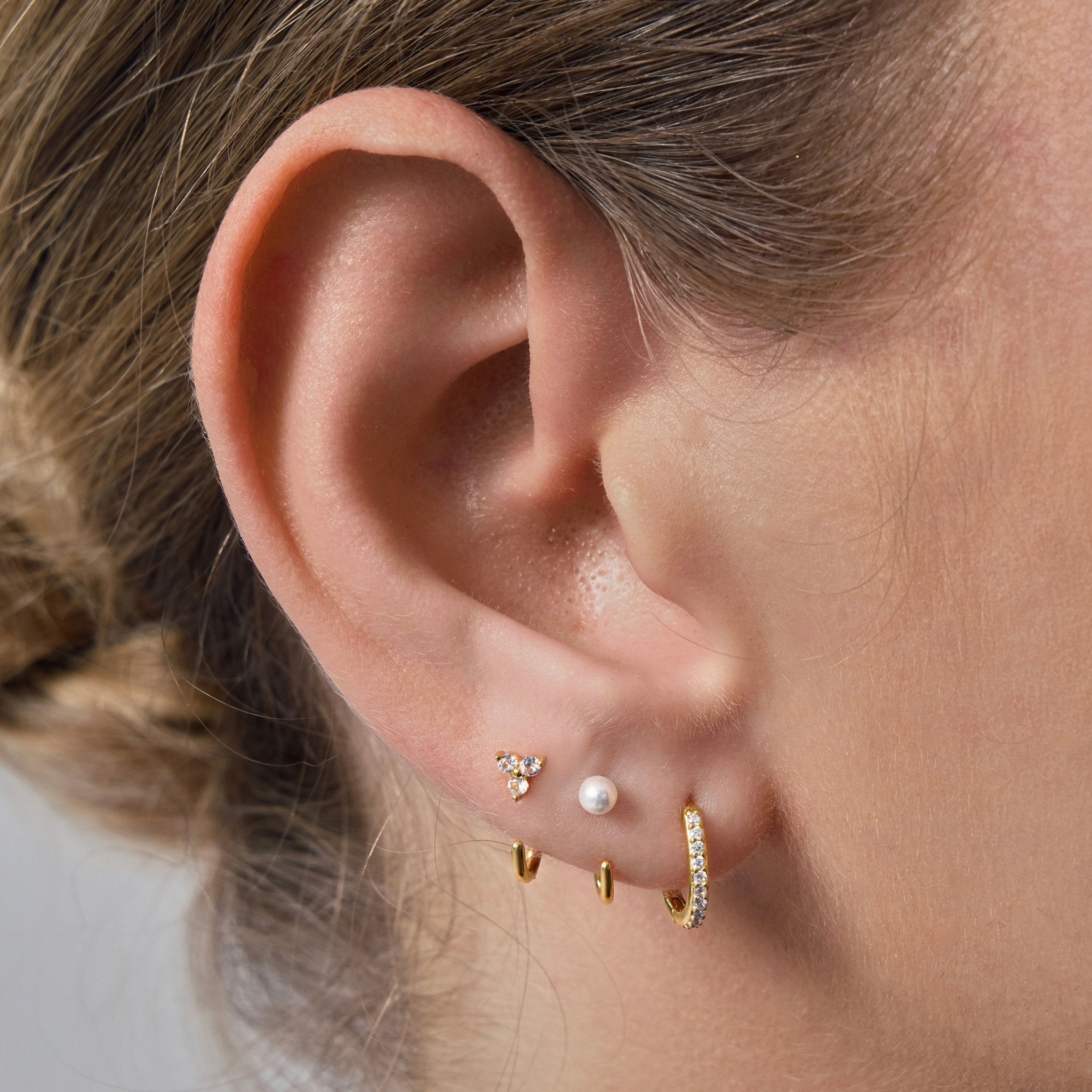 Pavé Fire Moissanite Huggie Hoops - ARDANT