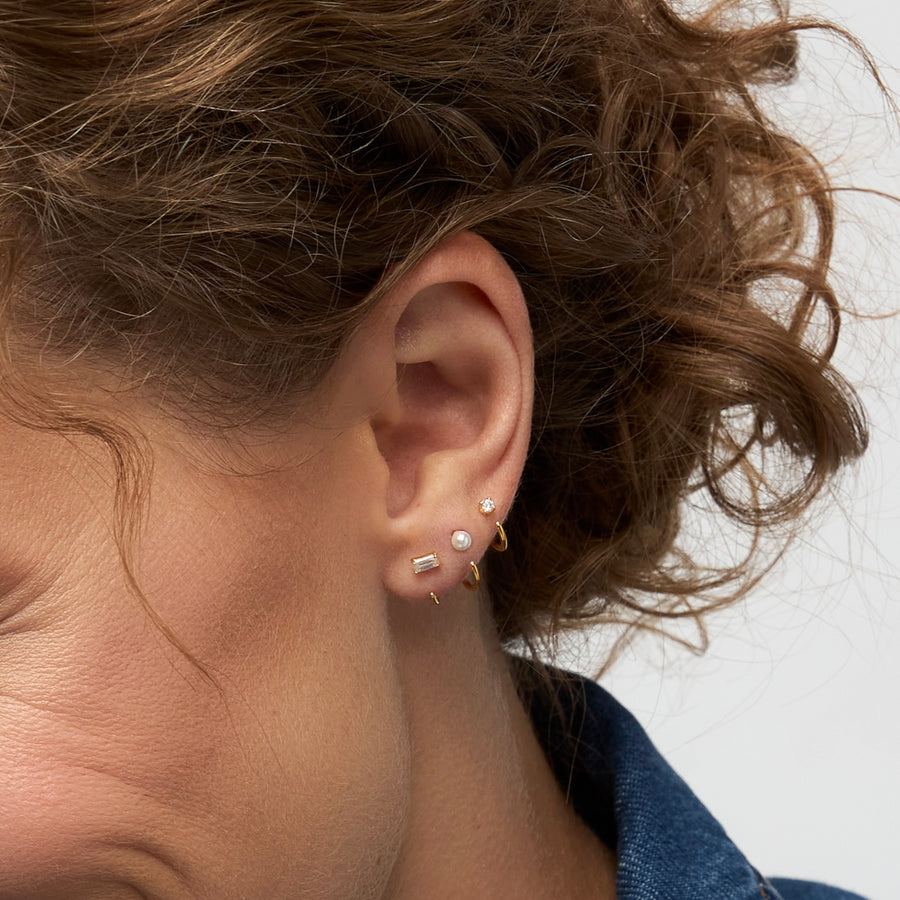 Stay Close Baguette Hoops