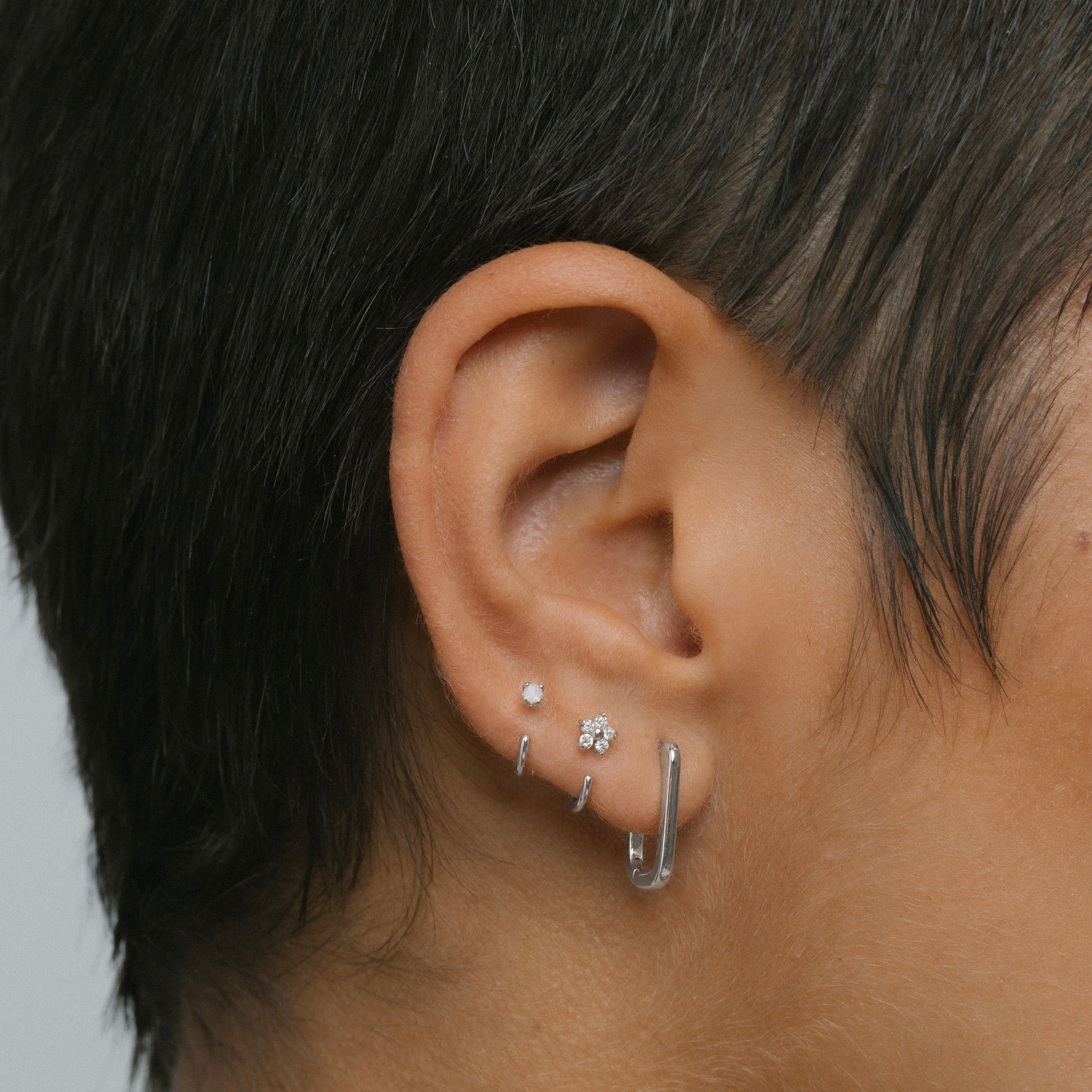 Lock Medium Hoops