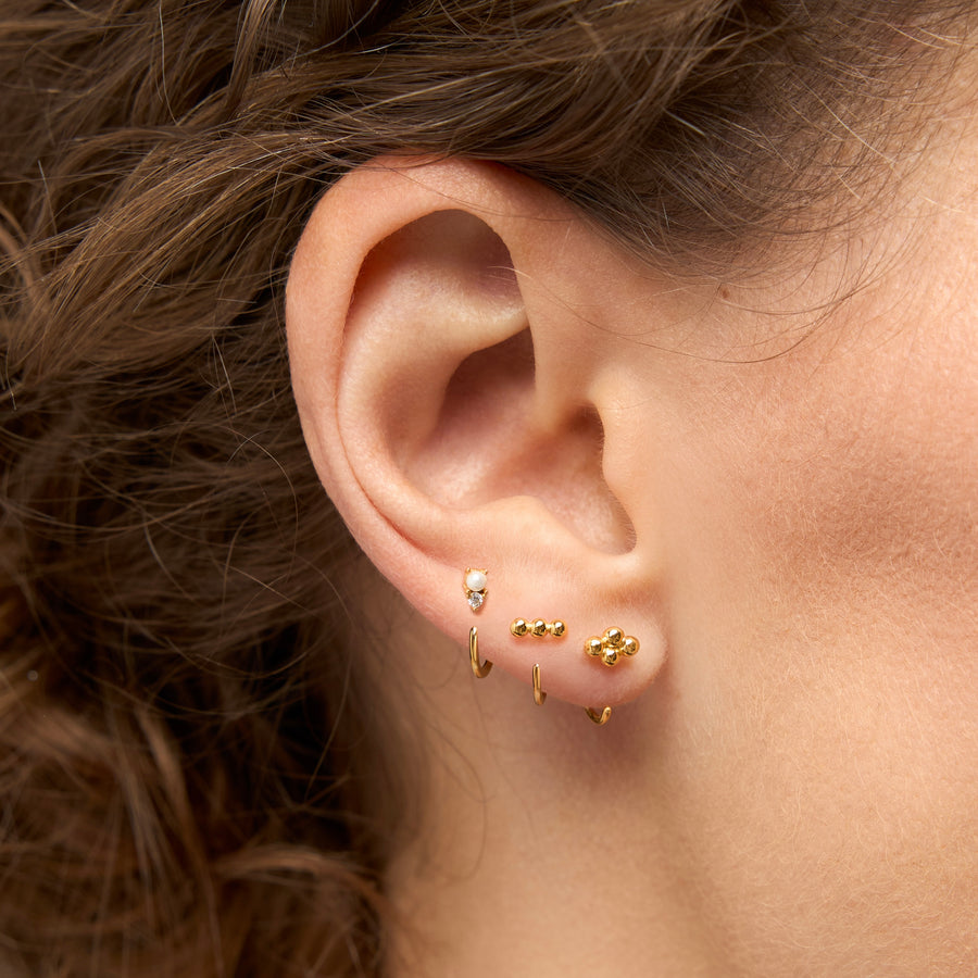 Stay Close Pearl Duo Hoops